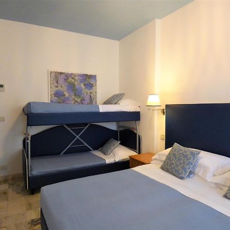 Hotel Giulio Cesare Cinquale Ngoại thất bức ảnh